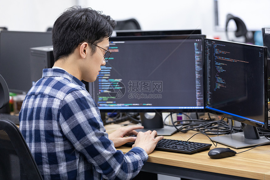 成为编程大师：掌握高级技术，引领技术创新 (成为编程大师的条件)