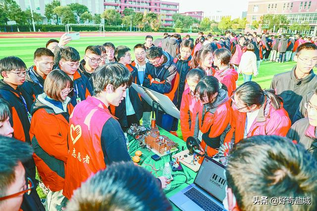 新手教程：创建您自己的网站所需的一切知识 (新手怎么创意)