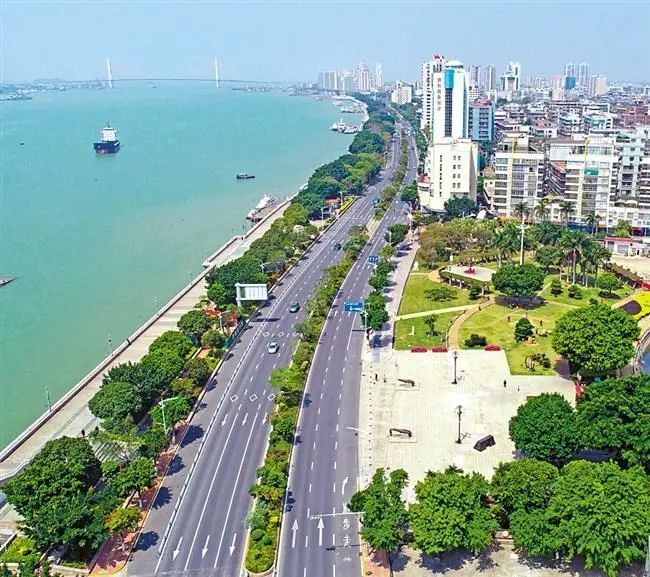 释放汕头商业潜力：全方位网络推广指南 (汕头商业地产)